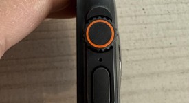 Mint
													Apple Watch Ultra 3 49mm - Unlocked, Black, A3281, photo 2 of 7