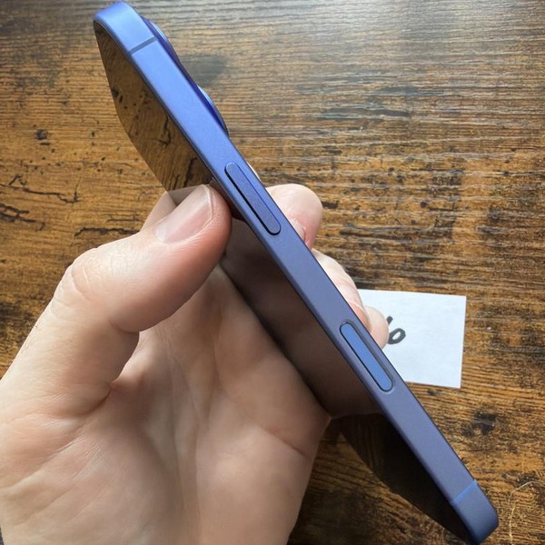 Apple iPhone 16 - Unlocked, 128 GB, Ultramarine, A3081