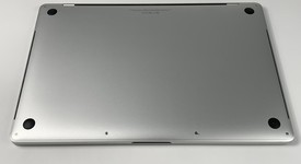 Good
													MacBook Pro 2018 (With Touch Bar) - 15" - I9, Silver, 1 TB, 32 GB, photo 5 of 9