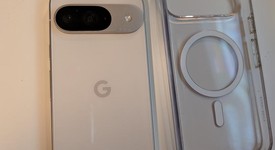 Mint
													Google Pixel 9 - Unlocked, Porcelain, 128 GB, 12 GB, G2YBB, photo 4 of 5