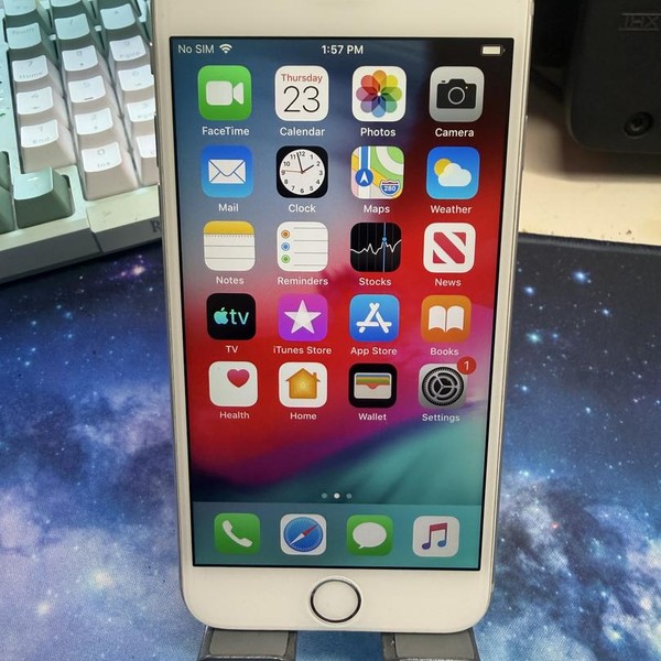 Apple iPhone 6 - Unlocked, 64 GB, Silver, A1549