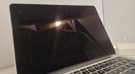 Good
													MacBook Pro 2015 (Retina) - 13" - Silver, 256 GB, 8 GB, photo 5 of 10