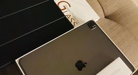 Mint
													Apple iPad Pro 12.9" 4th Gen 2020 - Unlocked, Gray, 256 GB, A2069, photo 1 of 17