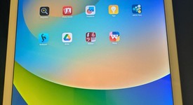 Good
													Apple iPad Pro 12.9" 1st Gen 2015 - Unlocked, Gold, 256 GB, A1652, 1st Gen 2015, photo 4 of 5