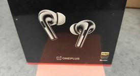 New
													OnePlus Buds Pro 3 - Lunar Radiance, photo 1 of 2