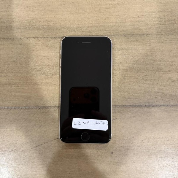 Apple iPhone SE 3rd Gen 2022 - Unlocked, 64 GB, Starlight, A2595