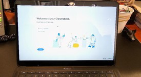 Good
													Google Pixelbook Go - I5, Black, 128 GB, 8 GB, photo 1 of 11