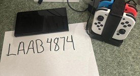 Mint
													Nintendo Switch - Red & Blue, 32 GB, photo 2 of 12