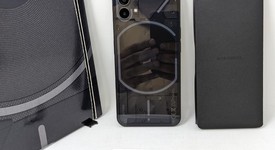 Mint
													Nothing Phone (1) - Unlocked Non-US, Black, 256 GB, 8 GB, photo 2 of 7