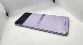 Fair
													Samsung Galaxy Z Flip3 5G - Unlocked, Lavender, 128 GB, 8 GB, SM-F711U1, photo 3 of 6