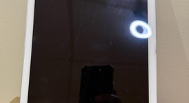 Good
													Apple iPad 5th Gen - Wi-Fi, Silver, 32 GB, A1822, photo 2 of 3