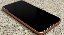 Good
													Apple iPhone Xr - Unlocked, Coral, 128 GB, A1984, photo 4 of 12
