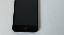 Good
													Apple iPhone SE 2nd Gen 2020 - Unlocked, Black, 64 GB, A2275, photo 2 of 9