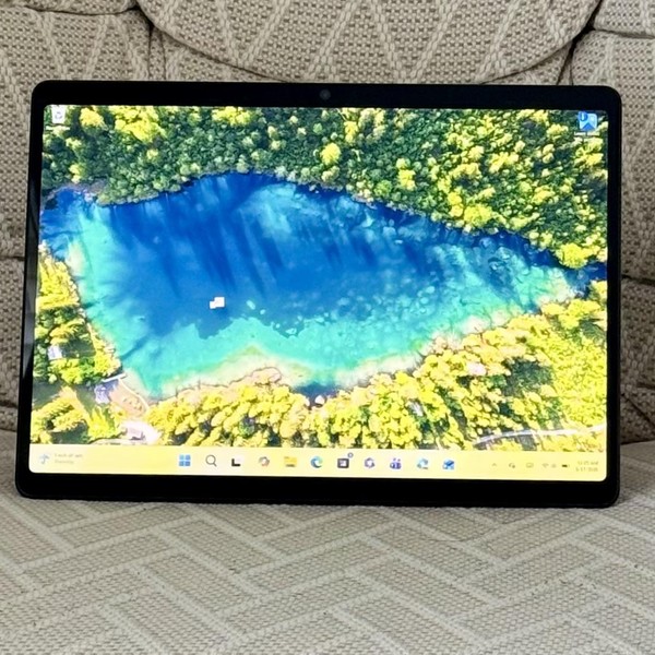 Microsoft Surface Pro 11 - 1 TB, Black, 16 GB, Snapdragon X Elite