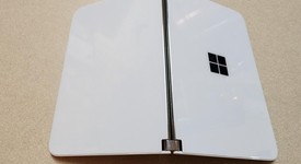 Good
													Microsoft Surface Duo - Unlocked, White, 128 GB, 6 GB, photo 4 of 7