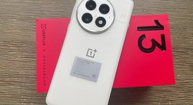 Mint
													OnePlus 13 - Unlocked, Arctic Dawn, 512 GB, 16 GB, photo 3 of 22