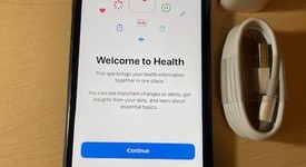 Fair
													Apple iPhone Xr - Unlocked, Black, 64 GB, A1984, photo 2 of 9