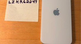 Mint
													Apple iPhone SE 3rd Gen 2022 - Unlocked, Starlight, 64 GB, A2595, photo 5 of 9