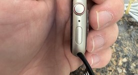 Good
													Apple Watch Series 7 45mm - Unlocked, Starlight, A2477 - Cellular, Aluminum, photo 5 of 6