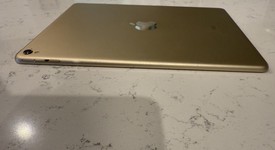 Fair
													Apple iPad Pro 9.7" - Wi-Fi, Gold, 128 GB, A1673, photo 3 of 7