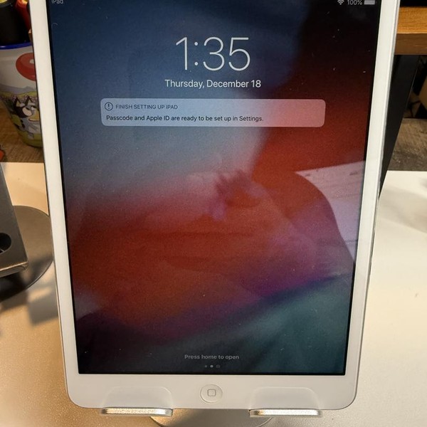 Apple iPad Mini 2 Retina - Wi-Fi, 16 GB, White
