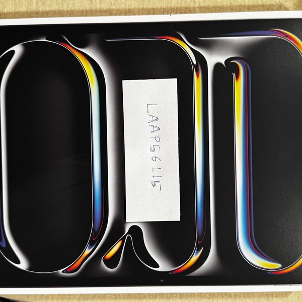 Apple iPad Pro 13 inch (M4) 2024 - Unlocked, 512 GB, Black, 8 GB, A2926, Standard Glass