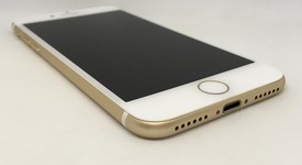 Good
													Apple iPhone 7 - Sprint, Gold, 32 GB, A1660, photo 5 of 12
