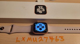 Mint
													Apple Watch SE 1st Gen 40mm - Gold, A2351 - GPS, Aluminum, photo 1 of 3