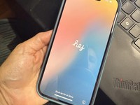 Apple iPhone 16