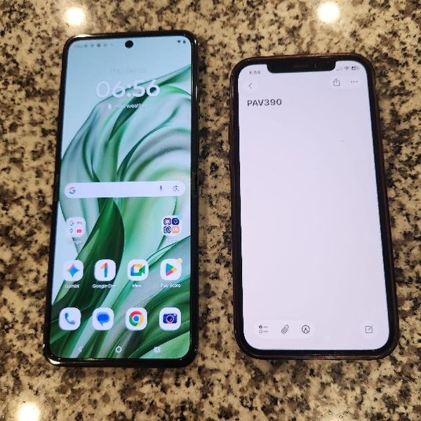 Motorola Razr Plus (2024) - Unlocked, Green, 256 GB, 12 GB