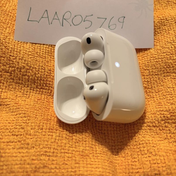 Apple AirPods Pro 3