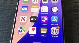 Mint
													Apple iPhone 15 Pro - Unlocked, Natural, 256 GB, A2848, photo 2 of 10