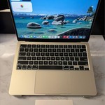 Good MacBook Air 2022 (M2) - 13 inch - 256 GB, Starlight, 8 GB, Apple M2