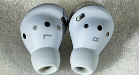 Used
													Samsung Galaxy Buds Pro - Silver, SM-R190, photo 3 of 5