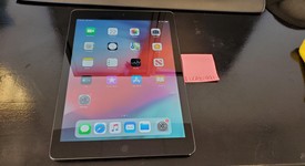 Good
													Apple iPad Air - Wi-Fi, Gray, 32 GB, photo 1 of 7