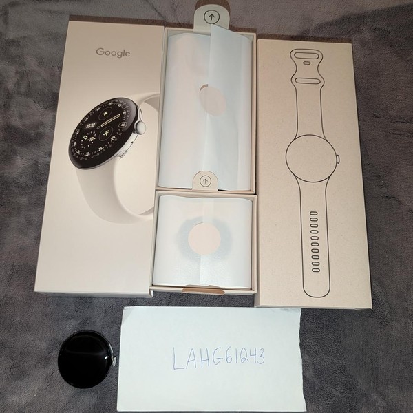 Google Pixel Watch 4 - Unlocked, Silver, 41mm, LTE