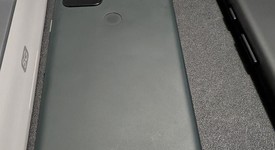 Good
													Google Pixel 5a 5G - Unlocked, Black, 128 GB, 6 GB, photo 3 of 5