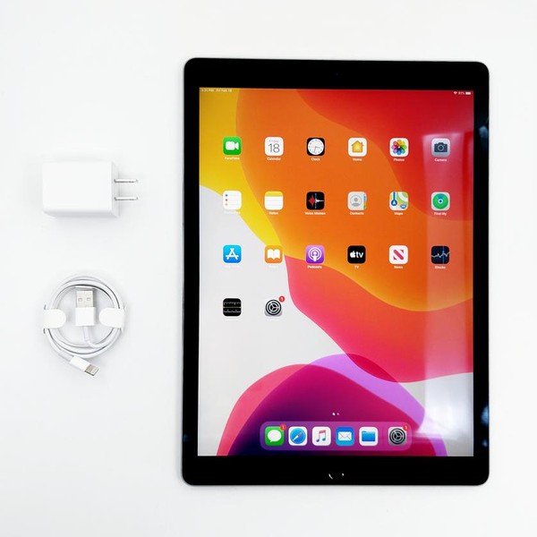 Apple iPad Pro 12.9 inch 2nd Gen 2017 - Wi-Fi, 256 GB, Gray