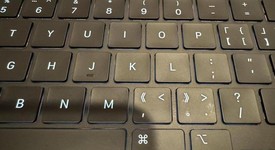 Mint
													MacBook Pro 2024 - 14" - Apple M4, Space Black, 512 GB, 16 GB, photo 5 of 9