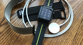 Good
													Apple Watch Series 3 42mm - Unlocked, Gray, A1861, Aluminum, photo 5 of 8