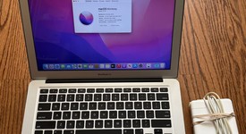 Good
													MacBook Air 2017 - 13" - I7, Silver, 256 GB, 8 GB, photo 3 of 8