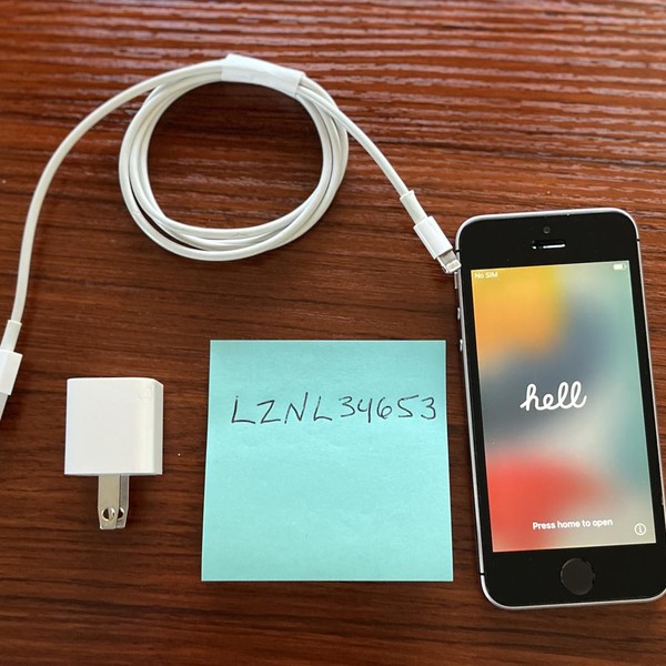 Apple iPhone SE 1st Gen 2016 - Unlocked, 16 GB, Silver, A1662