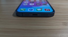 Good
													Apple iPhone 13 - T-Mobile, Blue, 128 GB, A2482, photo 3 of 14