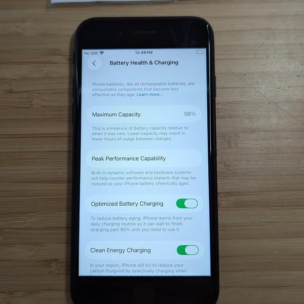 Apple iPhone SE 3rd Gen 2022 - Unlocked, 64 GB, Midnight, A2595