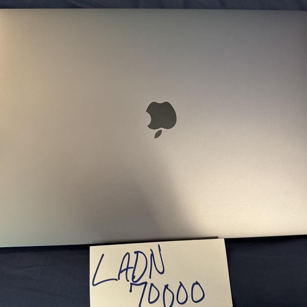 MacBook Pro 2019 - 16 inch - 2 TB, Gray, 64 GB, Intel Core i9
