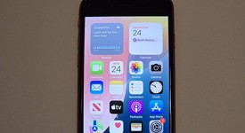 Good
													Apple iPhone SE 3rd Gen 2022 - Unlocked, Red, 128 GB, A2595, photo 1 of 8