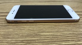 Mint
													Apple iPhone 8 - Unlocked, Gold, 64 GB, A1863, photo 3 of 8