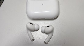 Used
													Apple AirPods Pro 2 - USB-C, photo 2 of 3
