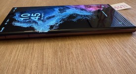 Good
													Samsung Galaxy S22 Ultra - Verizon, Burgundy, 512 GB, 12 GB, SM-S908U, photo 3 of 6
