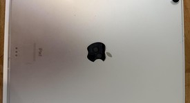 Good
													Apple iPad Air 4th Gen - Unlocked, Silver, 256 GB, A2324, photo 4 of 10